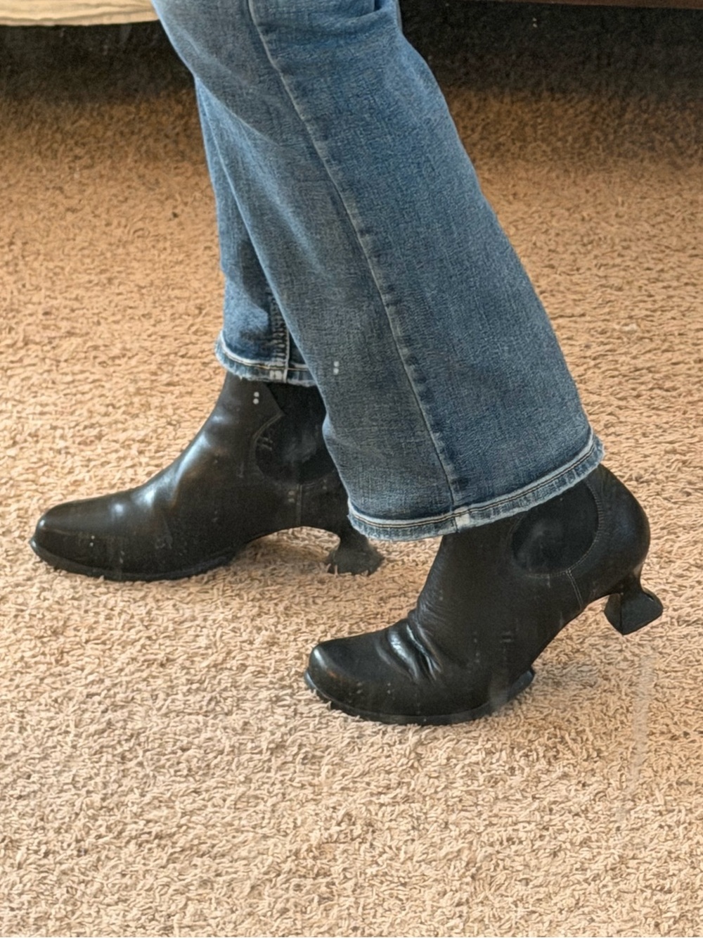 John Fluevog Women's Black Leather Ankle Booties with Sculpted Heel (fit 9.5)
